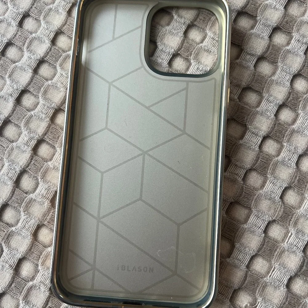 iPhone 13 Pro Max Case w/ card holder